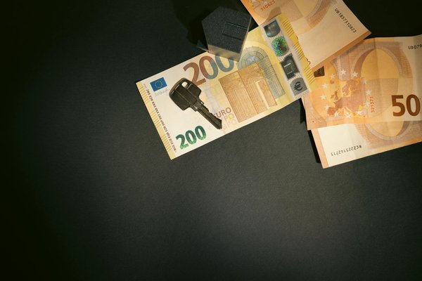 How Will AI Transform the Role of Healthcare Professionals in the UK?